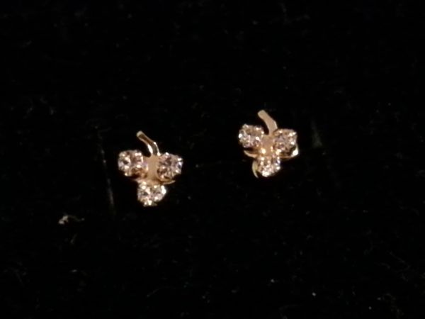 Brinco Folheado a ouro com Strass de alta Qualidade